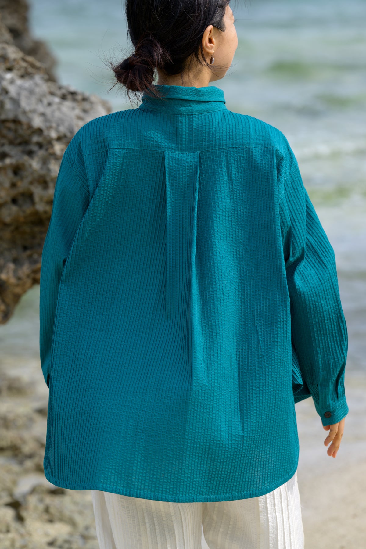 裾三角ピンタックブラウス | ムー・ジュ ムナカタ