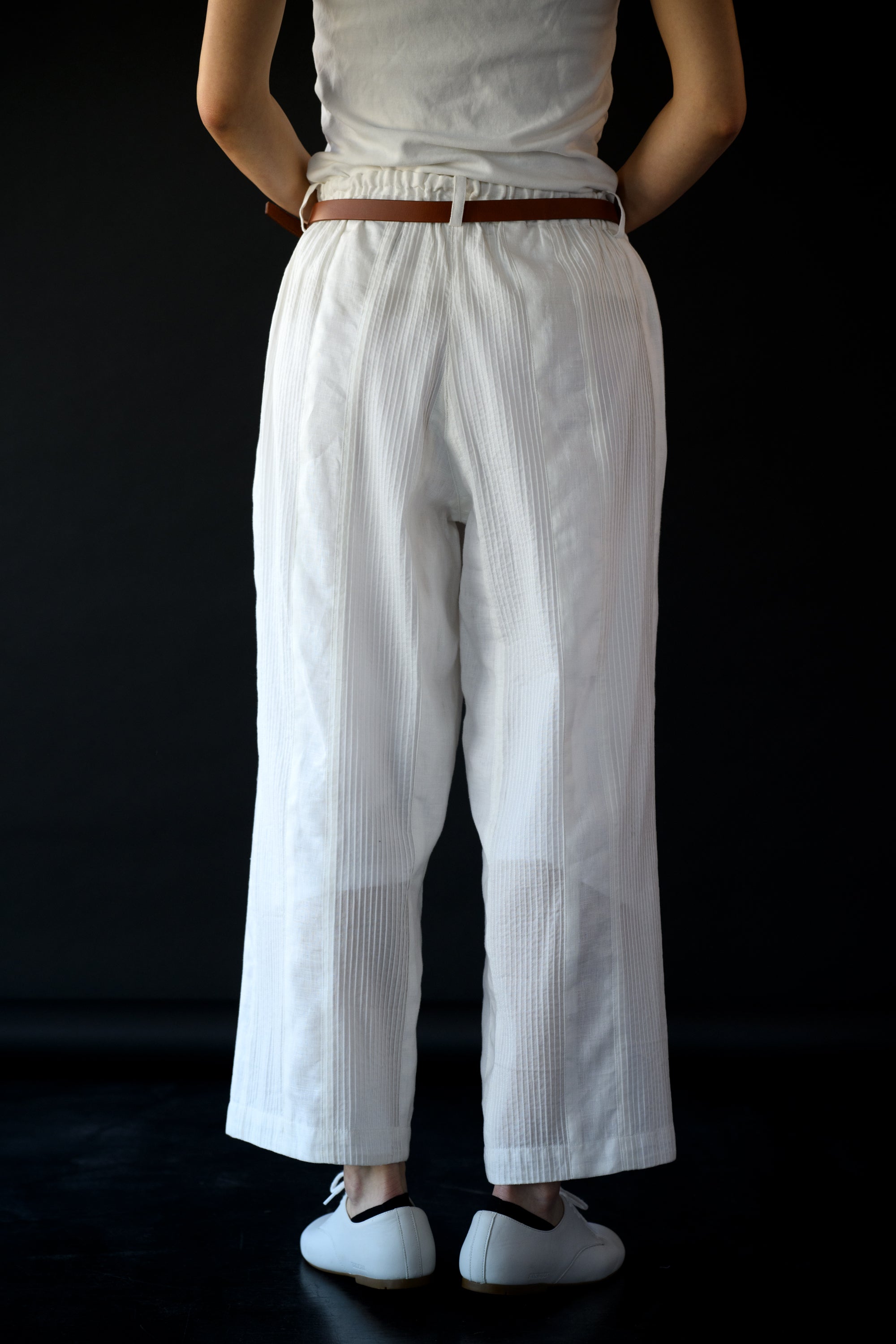 White linen cotton pintuck pants