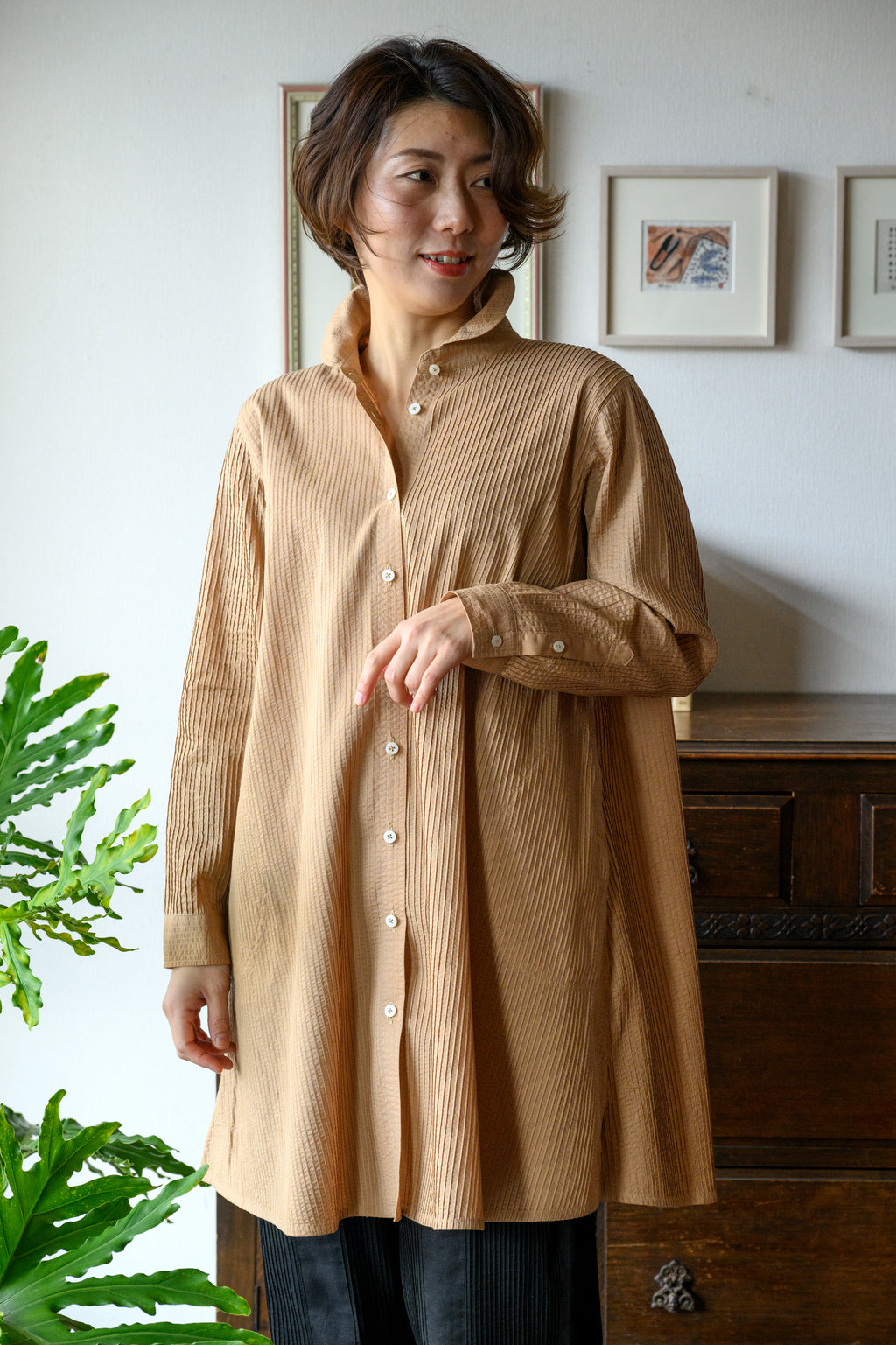 Pintuck Shawl Collar Long Jacket Tan