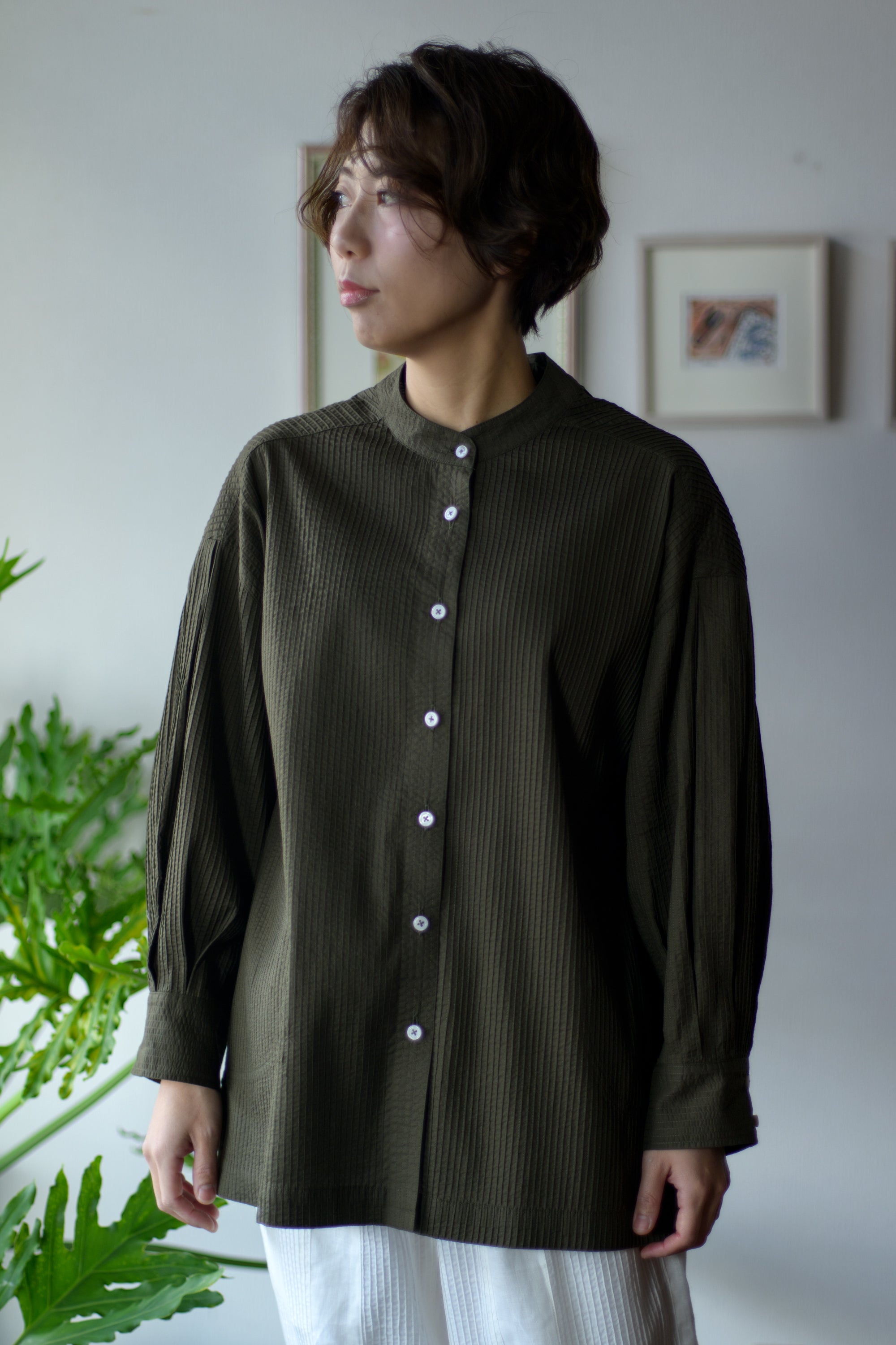 ピンタックマオカラーブラウスミドルKH | ムー・ジュ ムナカタ