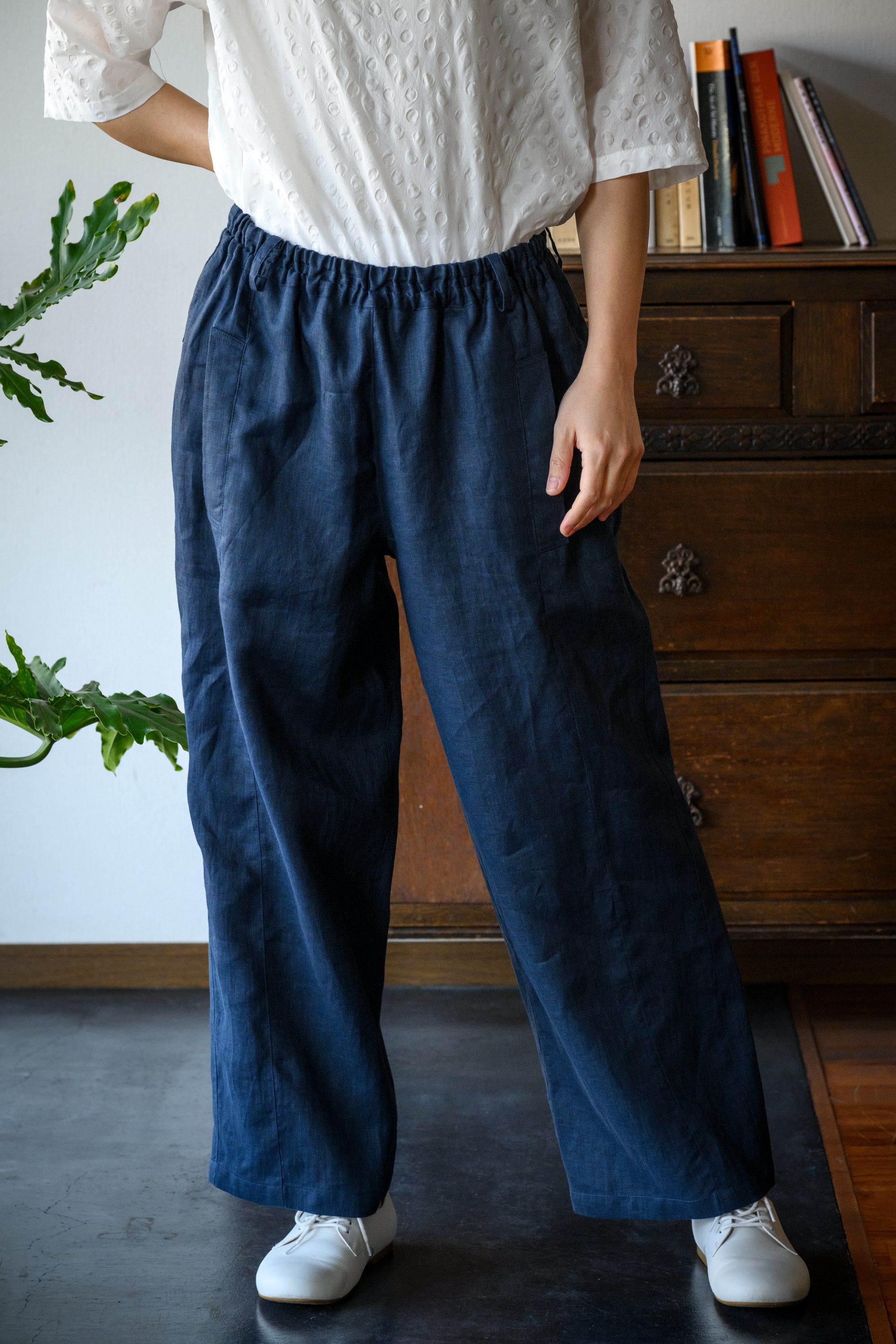 リネンストレートパンツNV | ムー・ジュ ムナカタ