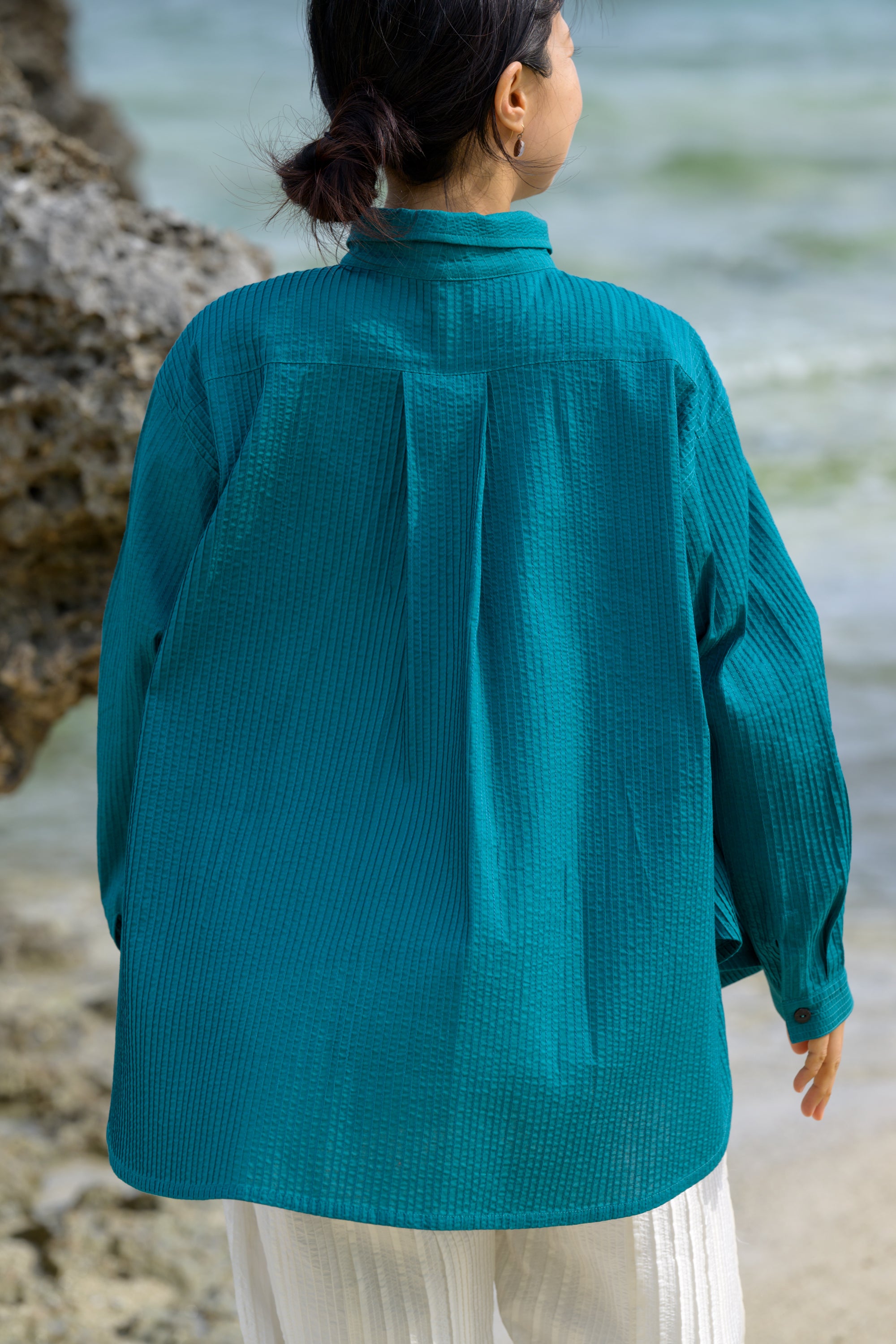 裾三角ピンタックブラウス | ムー・ジュ ムナカタ