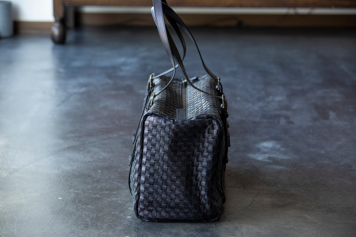A Boston bag with a timeless classic design