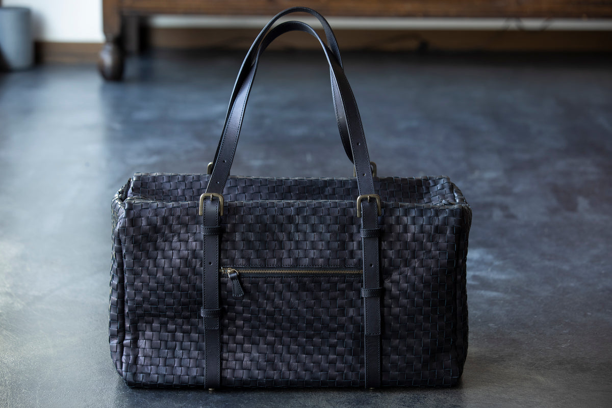 A Boston bag with a timeless classic design