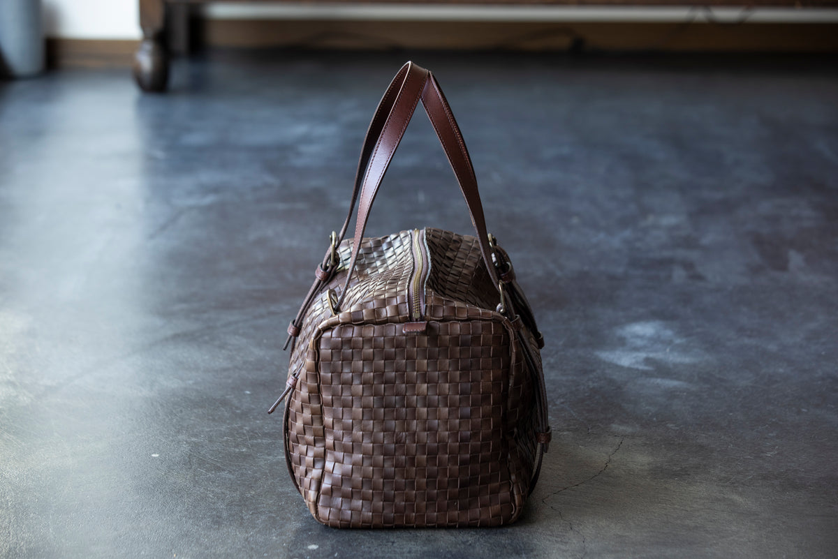 A Boston bag with a timeless classic design