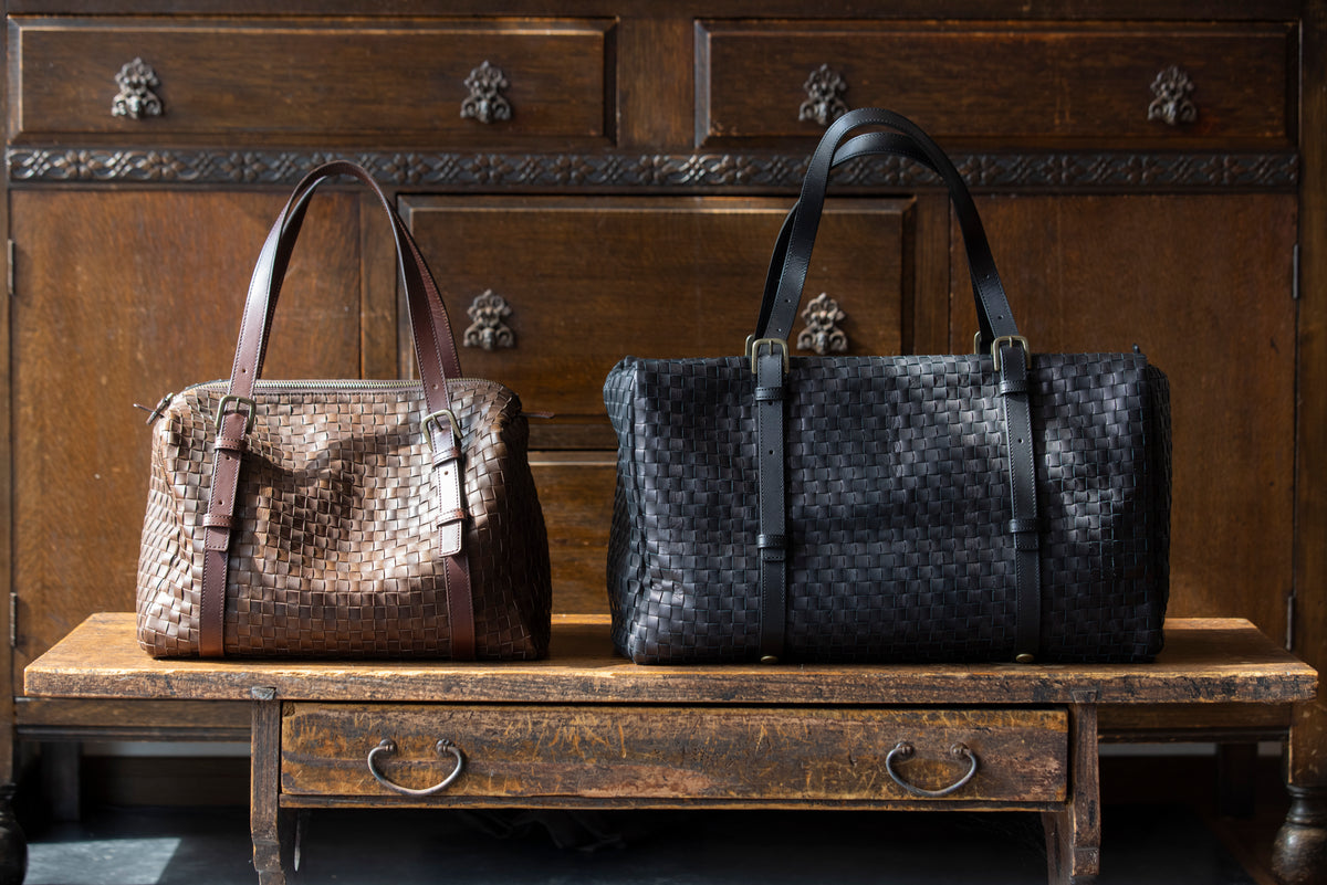 A Boston bag with a timeless classic design